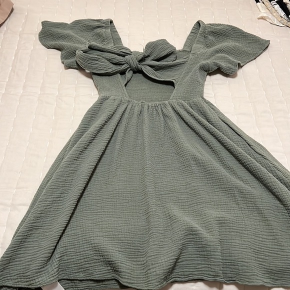 Madewell Dress - Picture 2 of 3